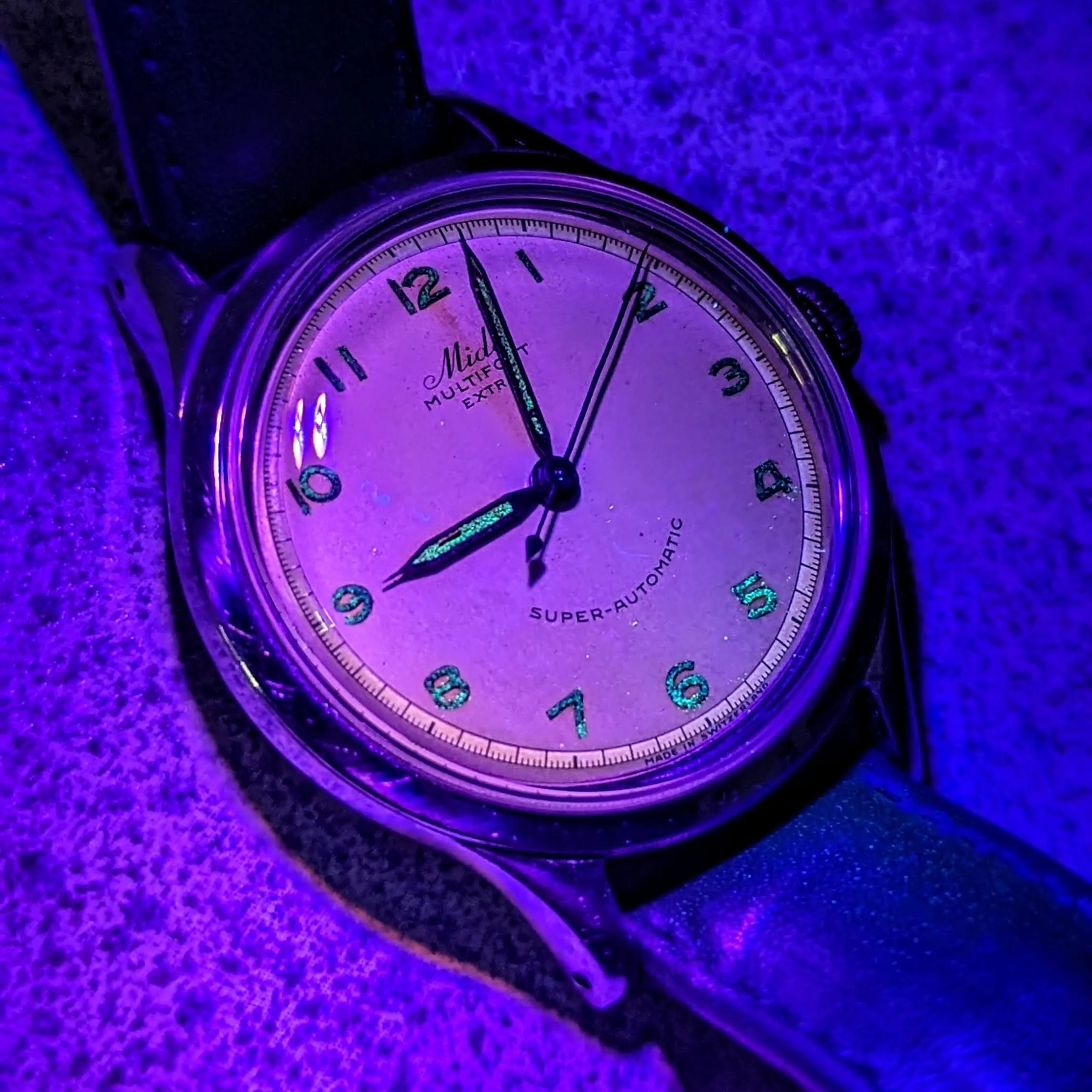 1940s MIDO Multifort Extra Super-Automatic Wristwatch 17 Jewels Bumper Automatic Cal. 917 Watch