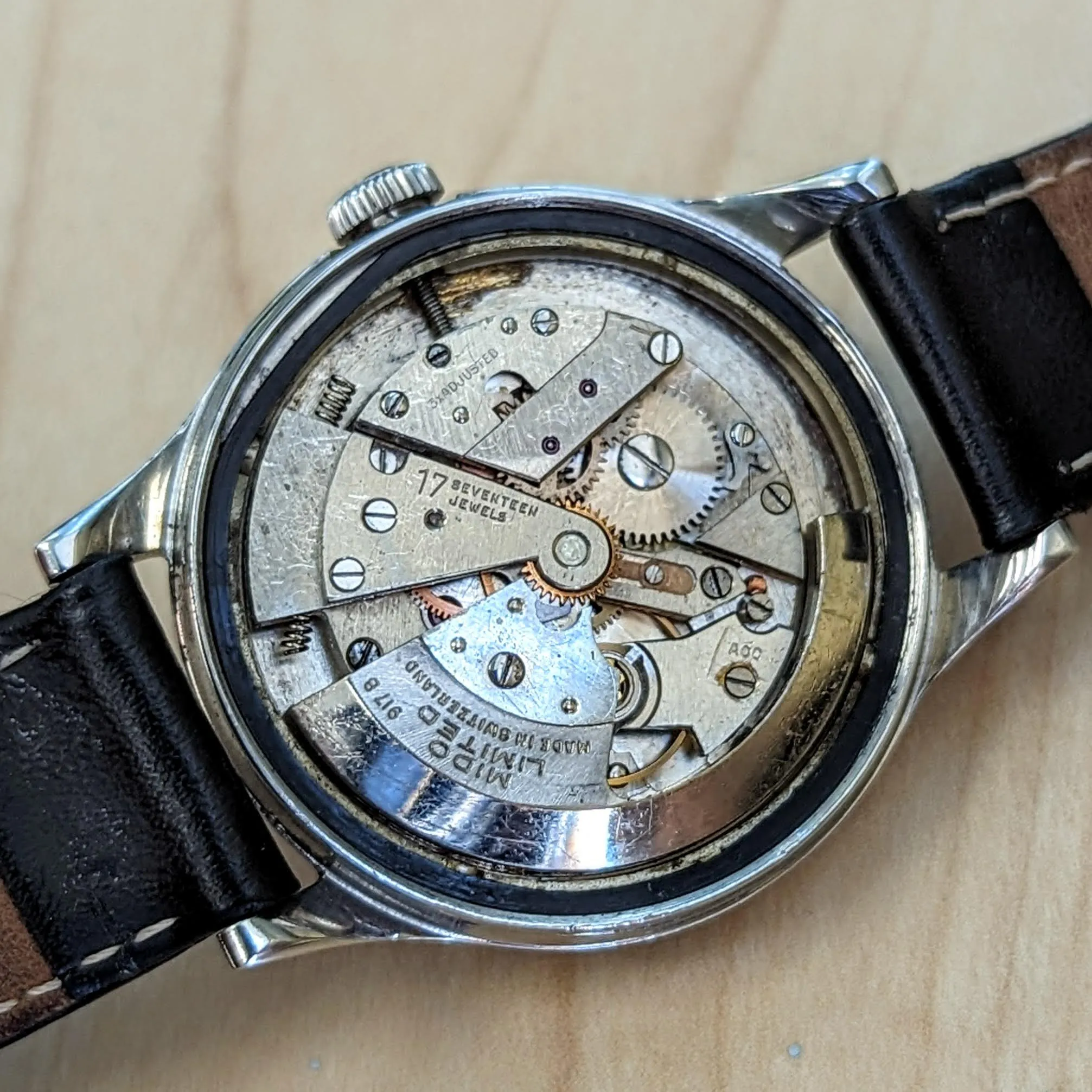 1940s MIDO Multifort Extra Super-Automatic Wristwatch 17 Jewels Bumper Automatic Cal. 917 Watch