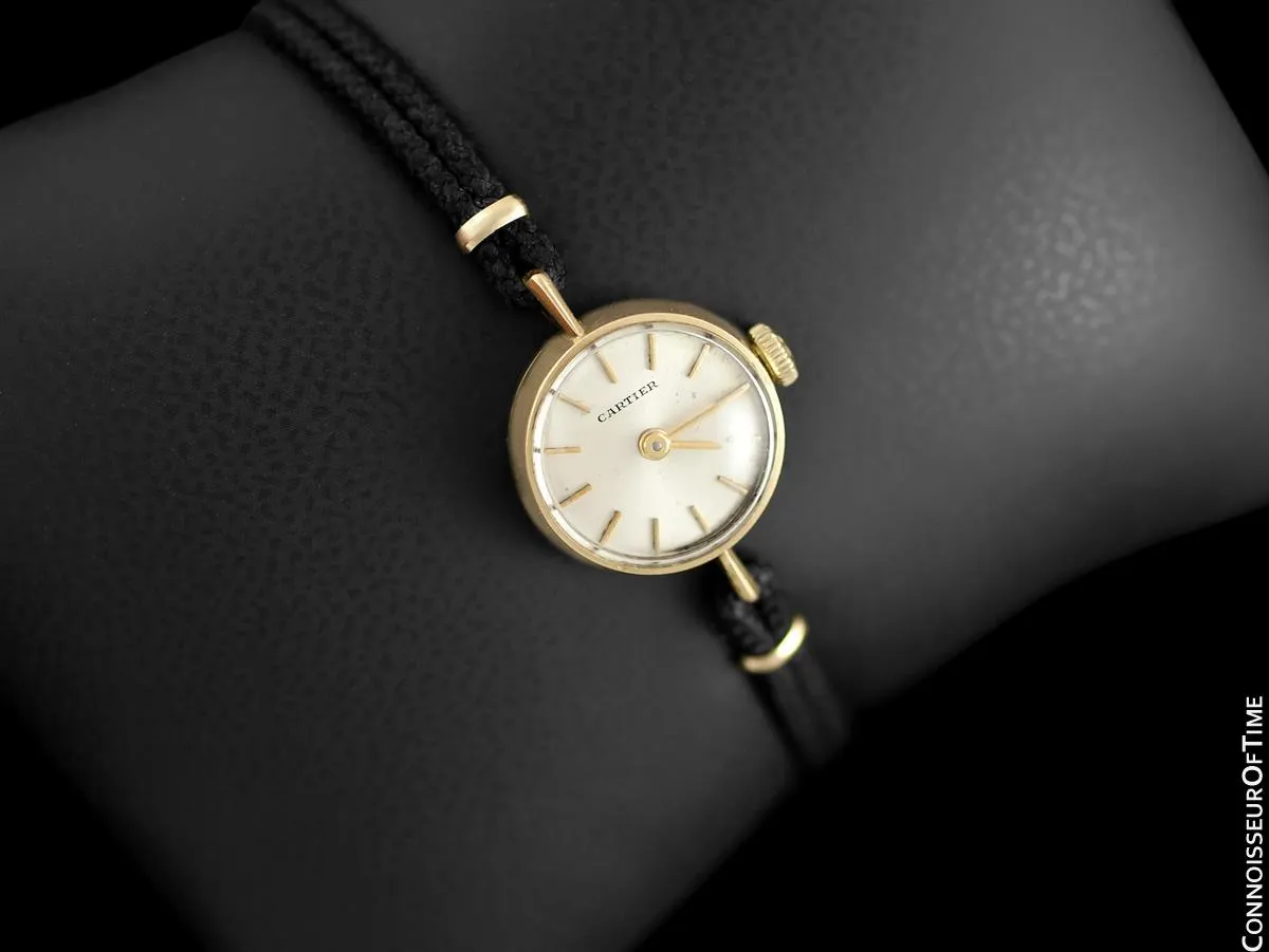 1960's Cartier Vintage Classic Ladies Handwound Watch - 18K Gold