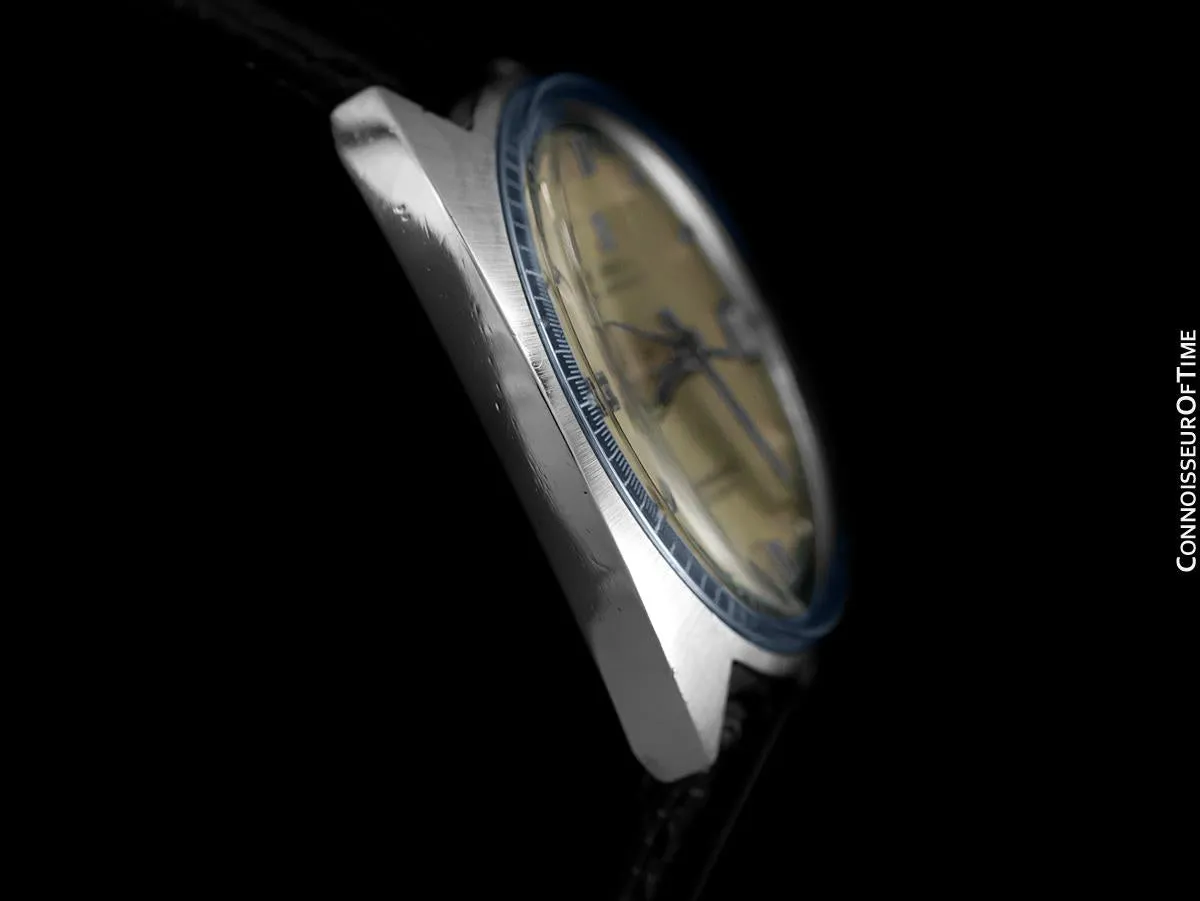 1960's Omega Vintage Mens Seamaster Cosmic with Date, Caliber 563/565 - Stainless Steel