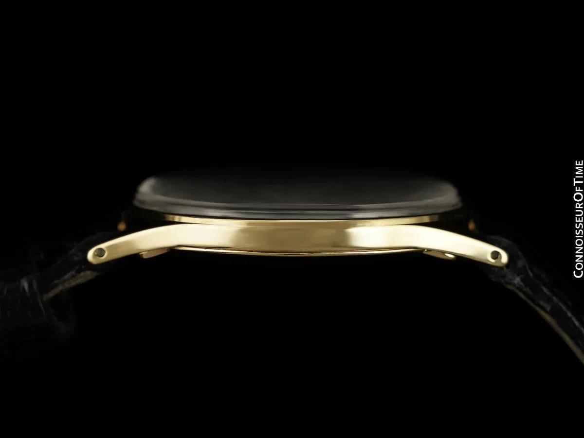 1960's Van Cleef & Arpels VCA Vintage Mens Midsize Unisex Dress Watch - 14K Gold