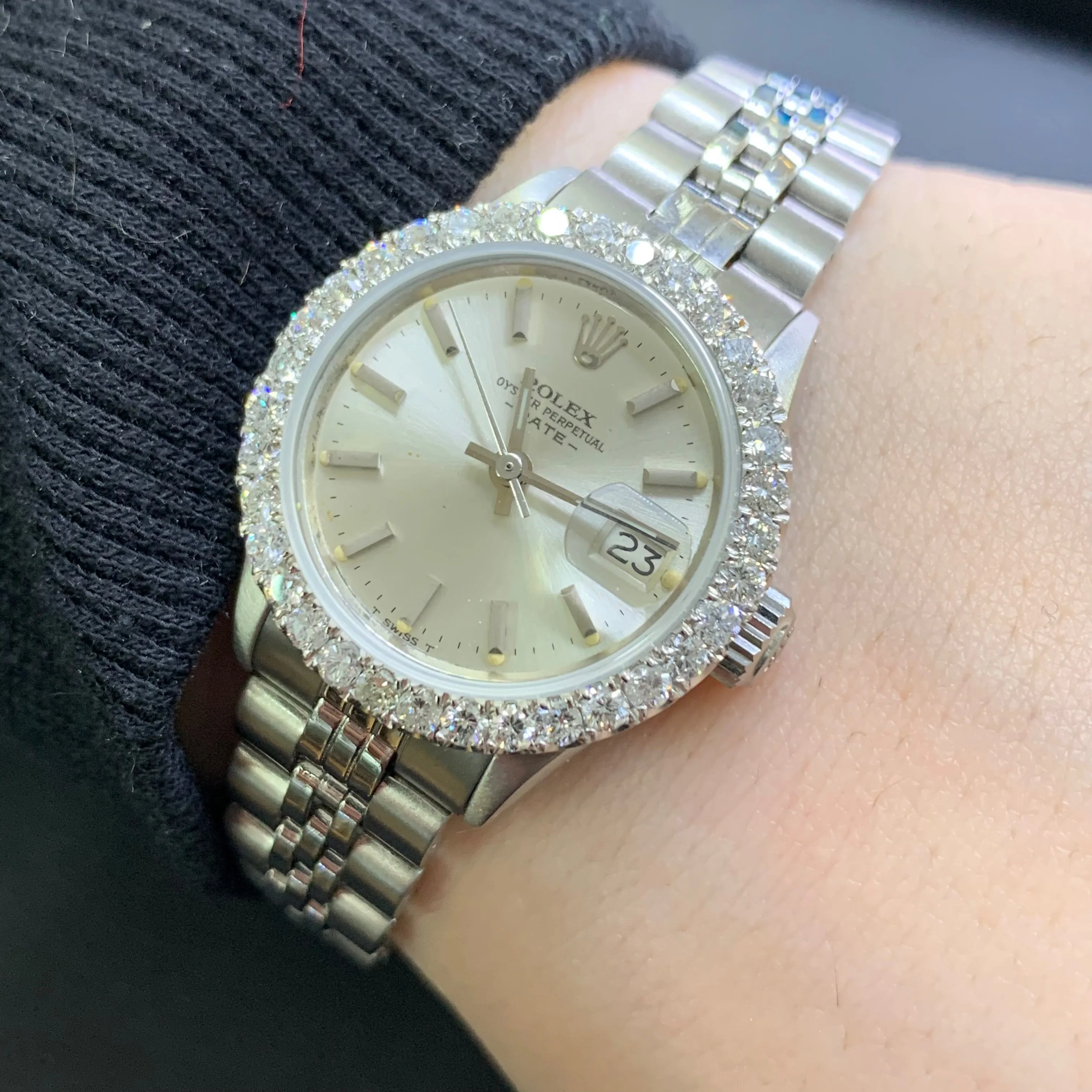 26mm Ladies’ Rolex Date Diamond Watch with Stainless Steel Jubilee Bracelet (custom diamond bezel)