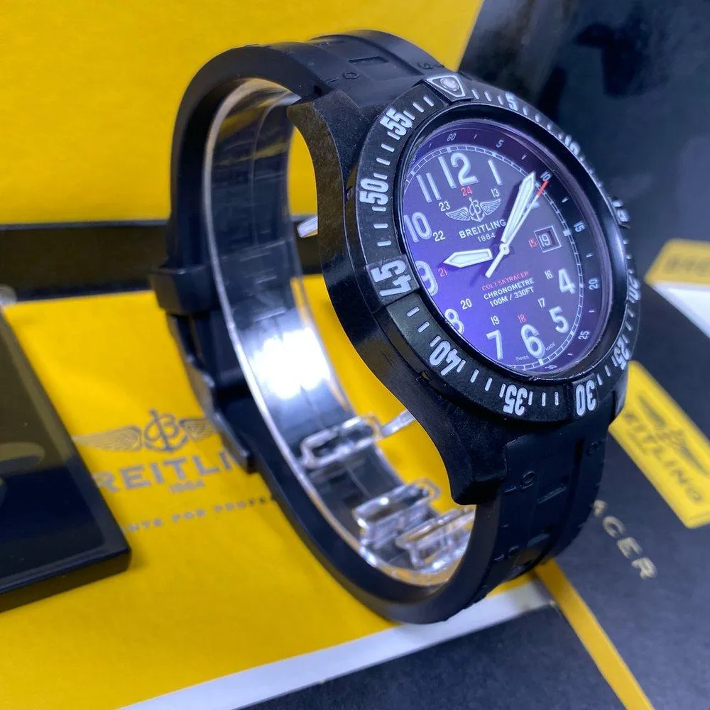 Breitling Colt Skyracer Breitlight X74320E4