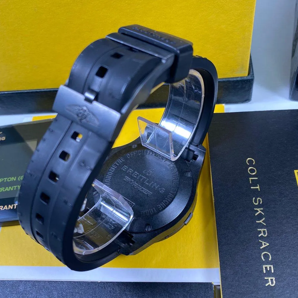Breitling Colt Skyracer Breitlight X74320E4