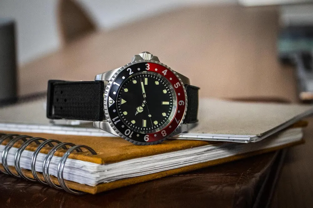 ENO Watch Dive E2/H Coke Black & Red Special Edition