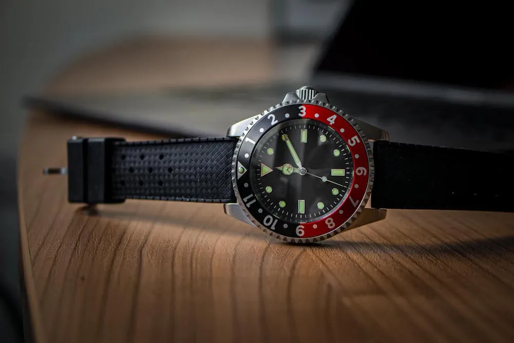 ENO Watch Dive E2/H Coke Black & Red Special Edition