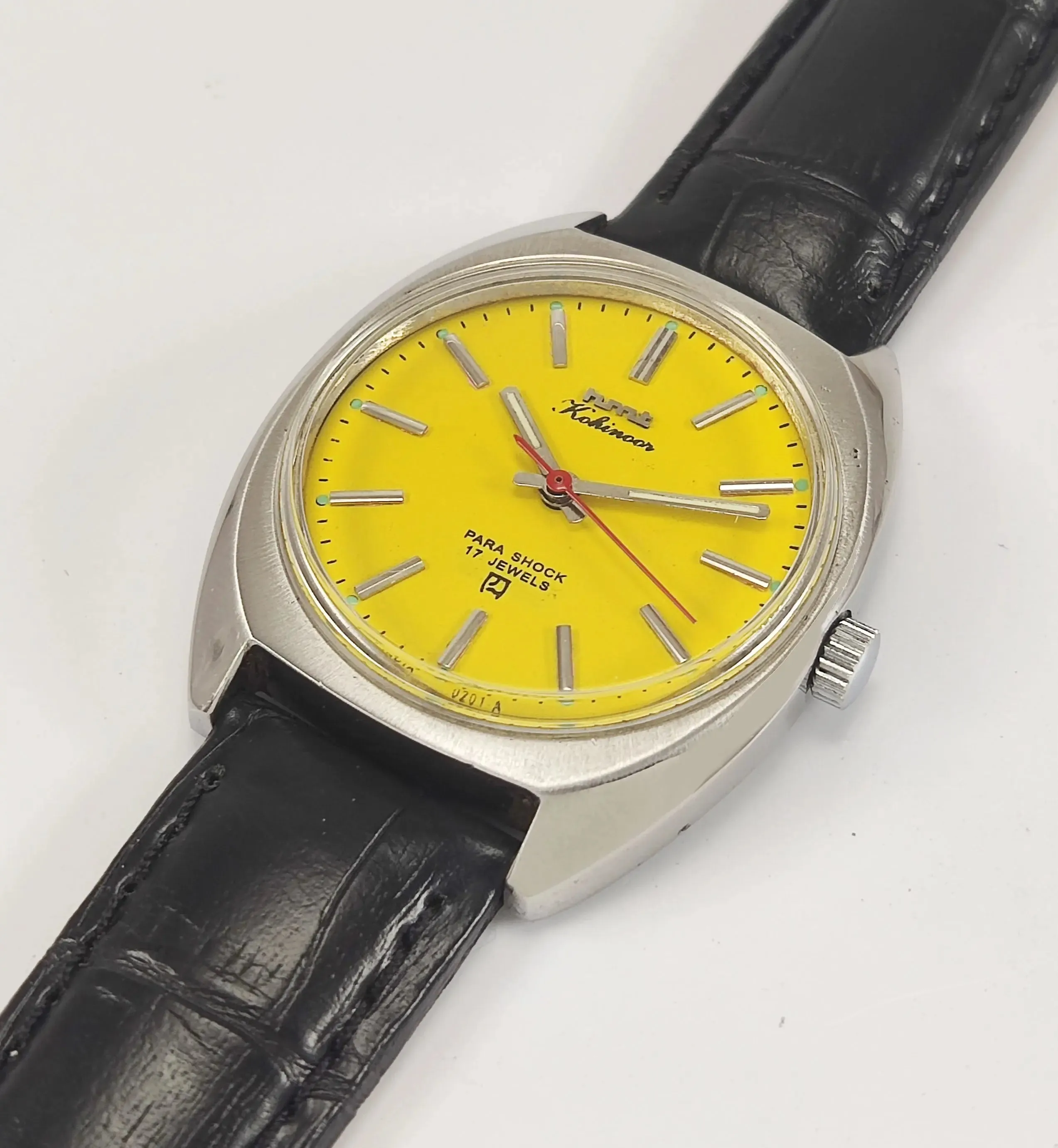 HMT Kohinoor Para Shock 17 Jewels Yellow Dial Mechanical Hand winding Men's Wrist Watch