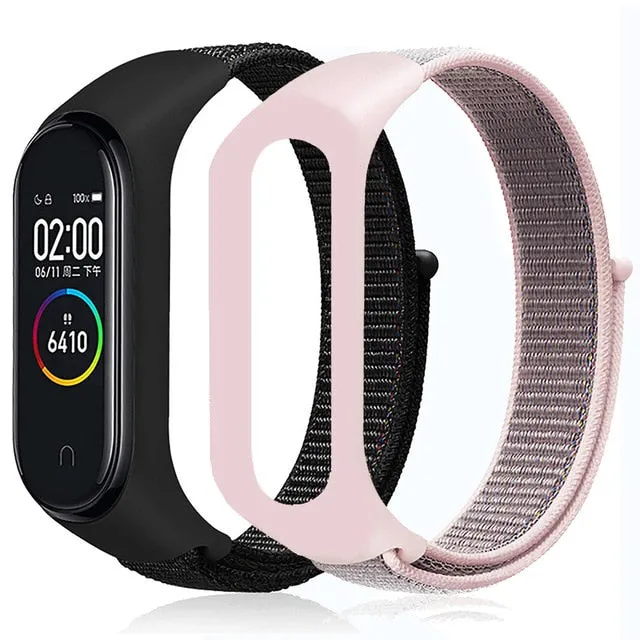 M4 Smart Fitness Watch with *** 1 x FREE DESIGNER STRAP ***
