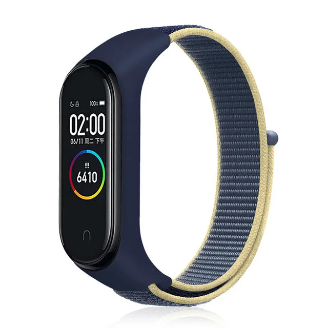 M4 Smart Fitness Watch with *** 1 x FREE DESIGNER STRAP ***
