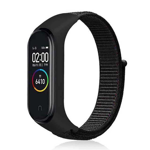M4 Smart Fitness Watch with *** 1 x FREE DESIGNER STRAP ***