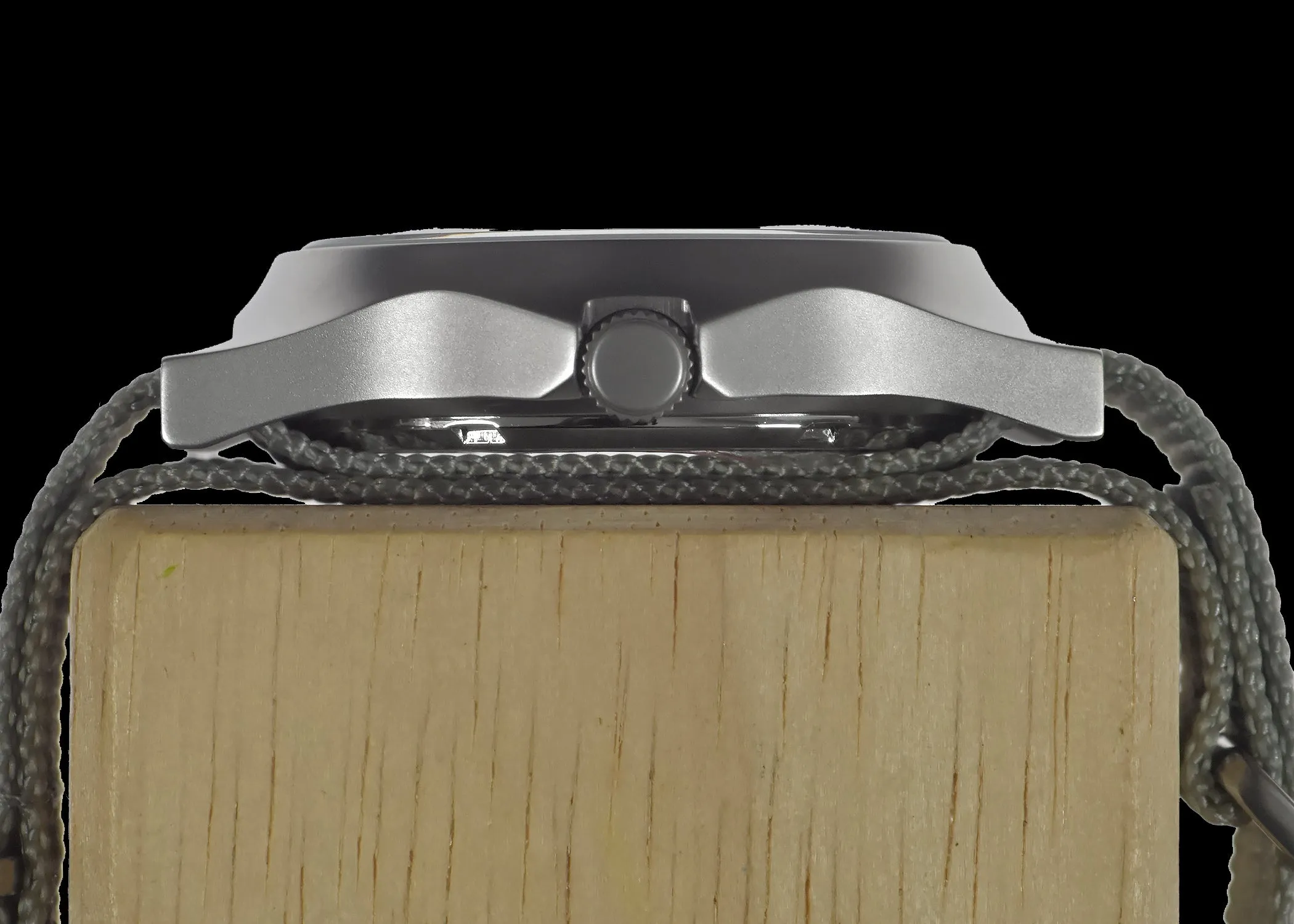 MWC G10 LM - UK NATO Pattern Stainless Steel Military Watch With Date Window - Limited Edition Contract Watch